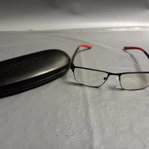 HARRINGTON GLASSES BLACK AND RED
