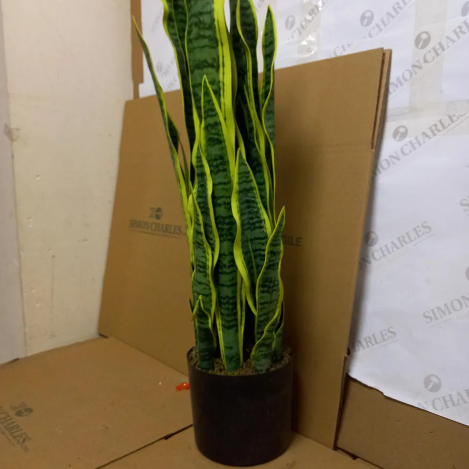 LEAF ARTIFICIAL TROPICAL SNAKE PLANT 90CM