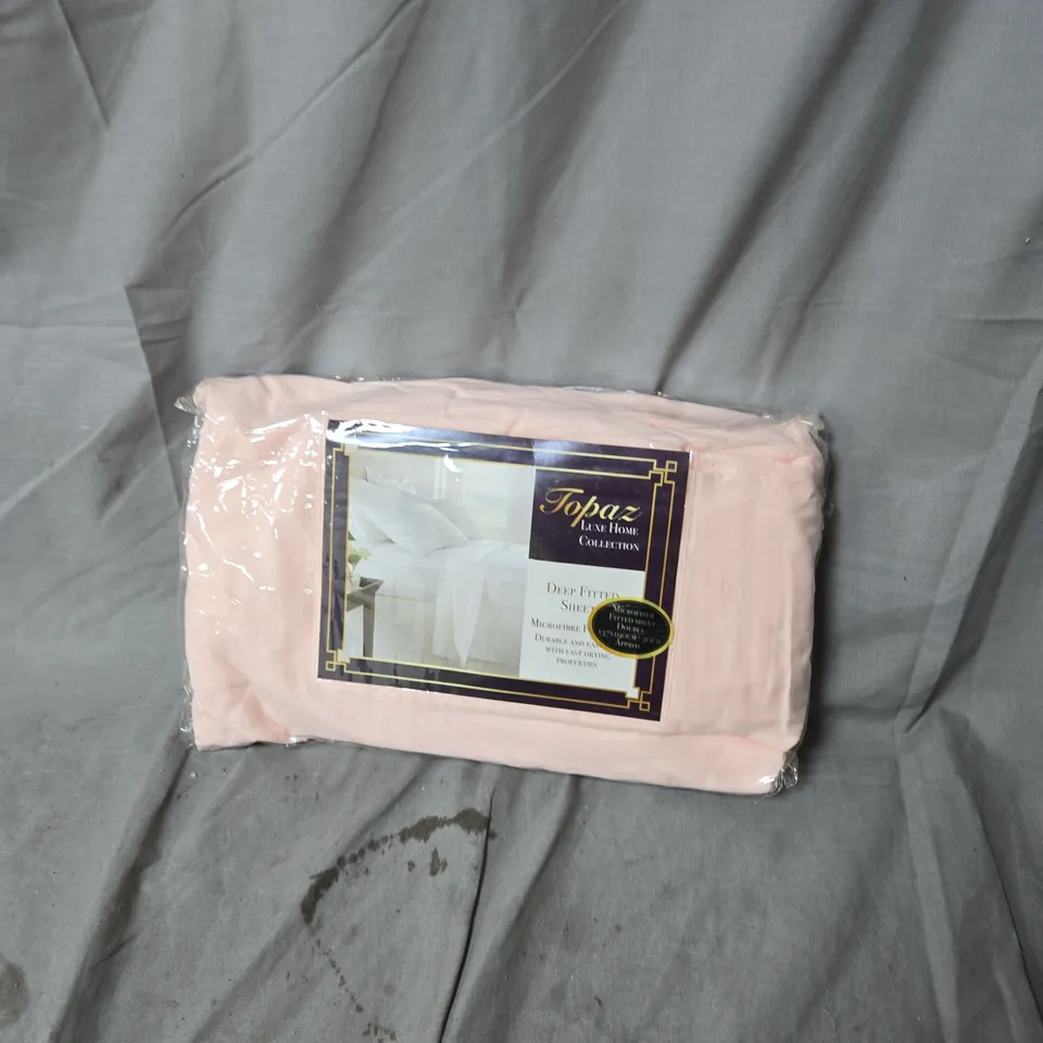 APPROXIMATELY 30 X TOPAZ LUXE HOME COLLECTION PINK BEDDING SET