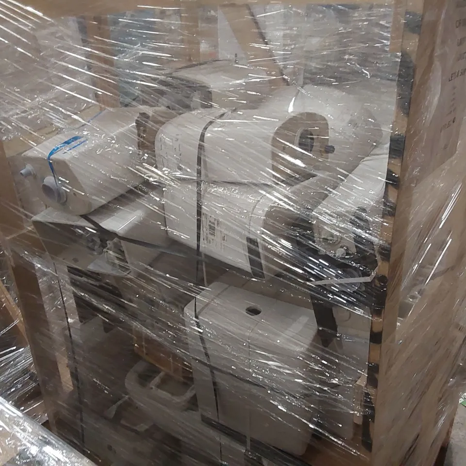 MIXED PALLET OF BRANDED BATHROOM PRODUCTS TOILETS & SINKS