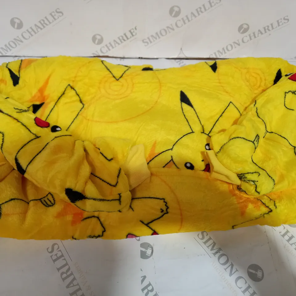 POKEMON SLEEPING JUMPER WITH PIKACHU DESIGN - YELLOW