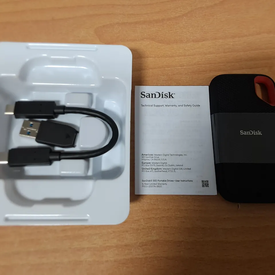 BOXED SANDISK EXTREME 2TB PORTABLE SSD