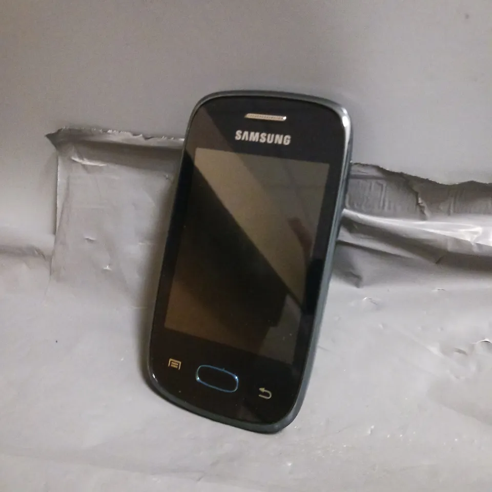 SAMSUNG MOBILE PHONE 