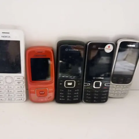FIVE ASSORTED RETRO MOBILE PHONES