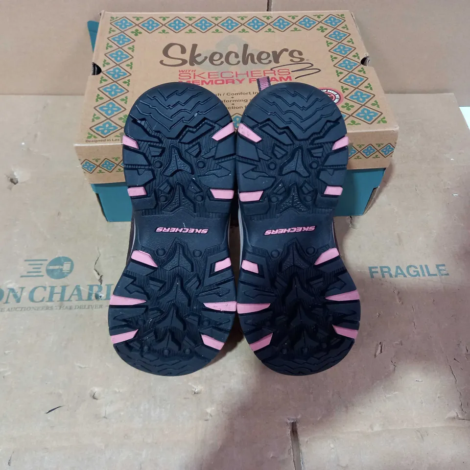 BOXED PAIR OF SKECHERS - SIZE 3.5