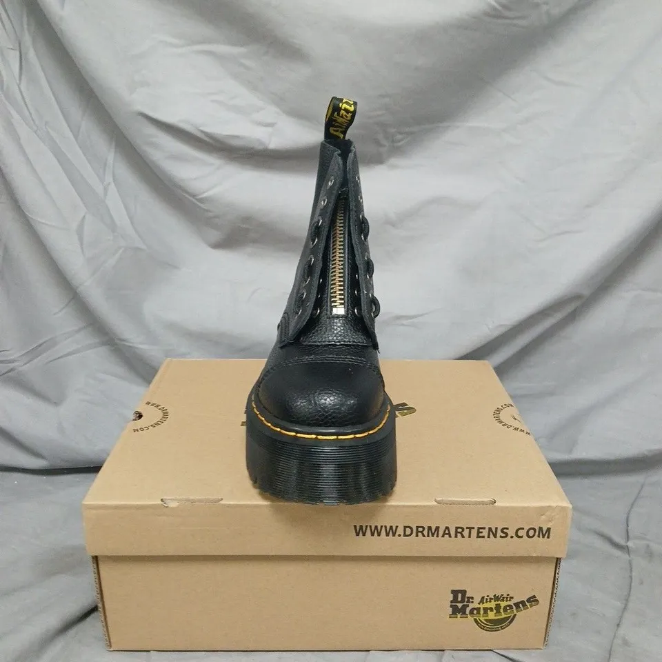 DR. MARTENS BLACK LEATHER COMBAT BOOTS WITH ZIP – 8 EYELETS, PLATFORM SOLE - SIZE 6