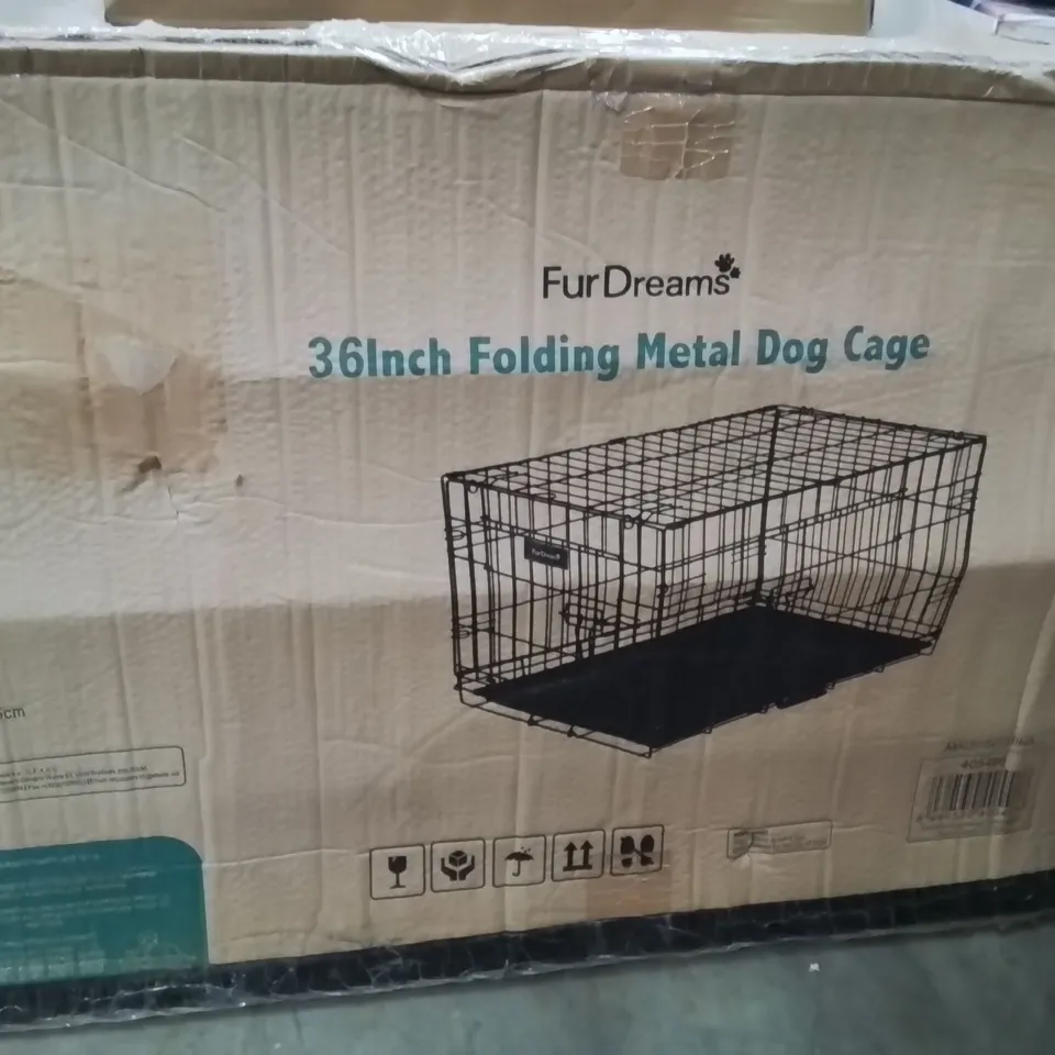 BOXED FURDREAMS 36 INCH FOLDING METAL DOG CAGE