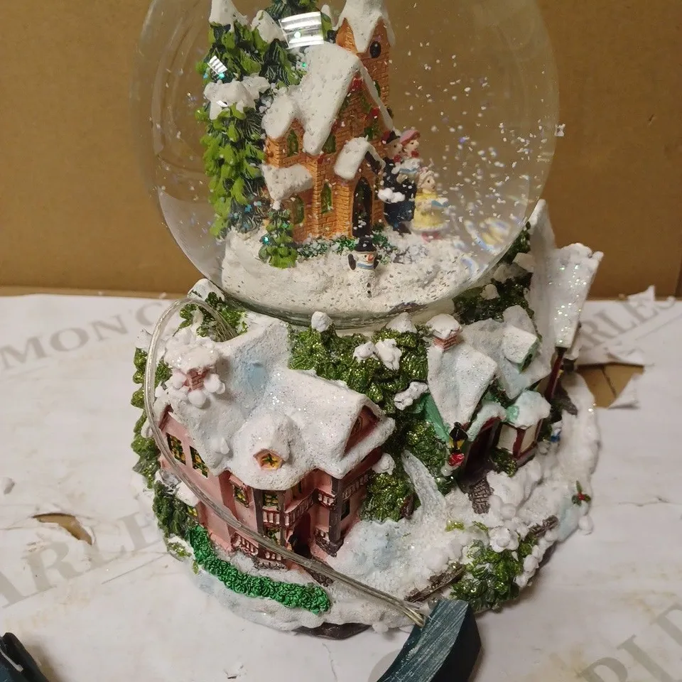 WERCHRISTMAS SCENE MUSICAL ANIMATED SNOW GLOBE