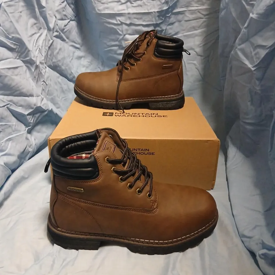 BOXED MOUNTAIN WAREHOUSE MEN'S BROWN LEATHER HIKING BOOTS – UK 10 (US 11, EU 44)