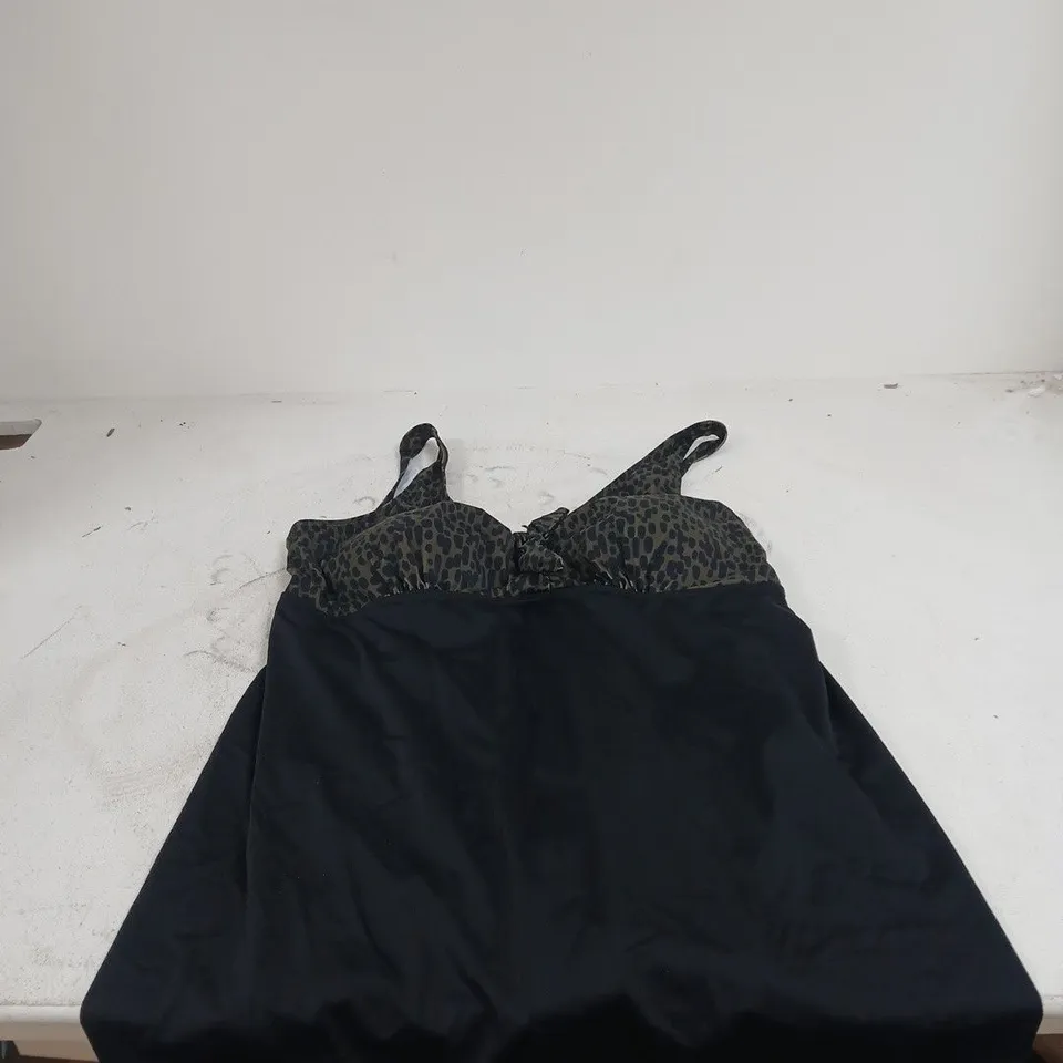BON PRIX BLACK/GREEN DRESS SIZE 28