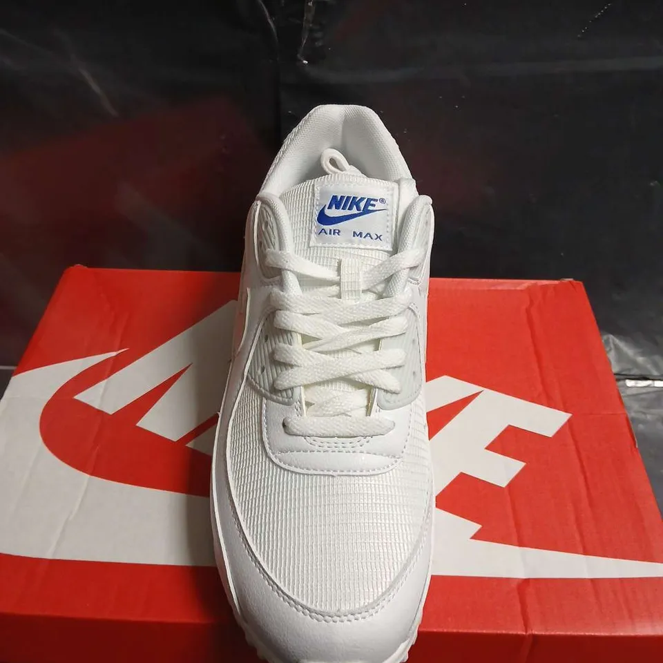 BOXED PAIR OF NIKE AIR MAX 90 TRAINERS - UK SIZE 8.5