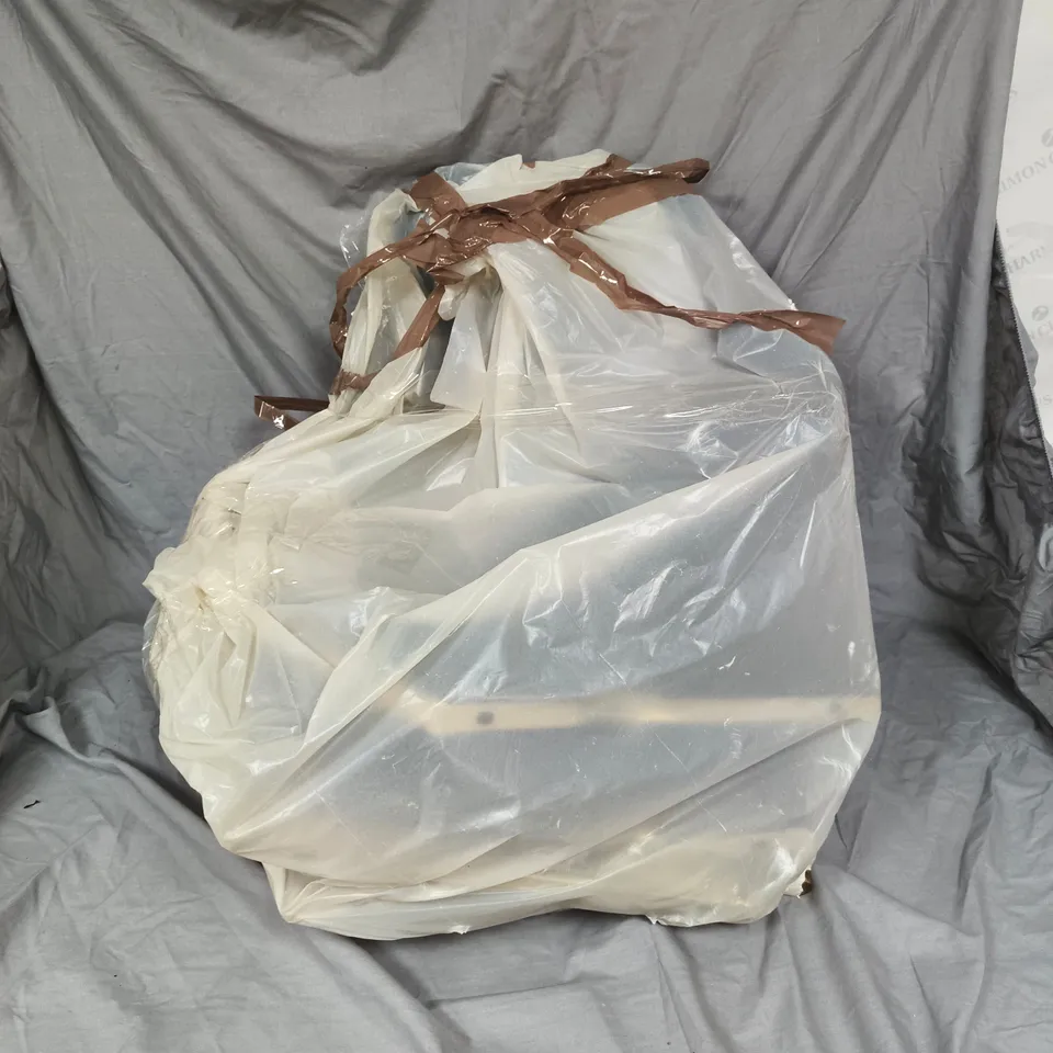 BOXED PAIR OF ALISHA STANDARD BRASS LEGGED DINING CHAIRS - BLUE/BRASS