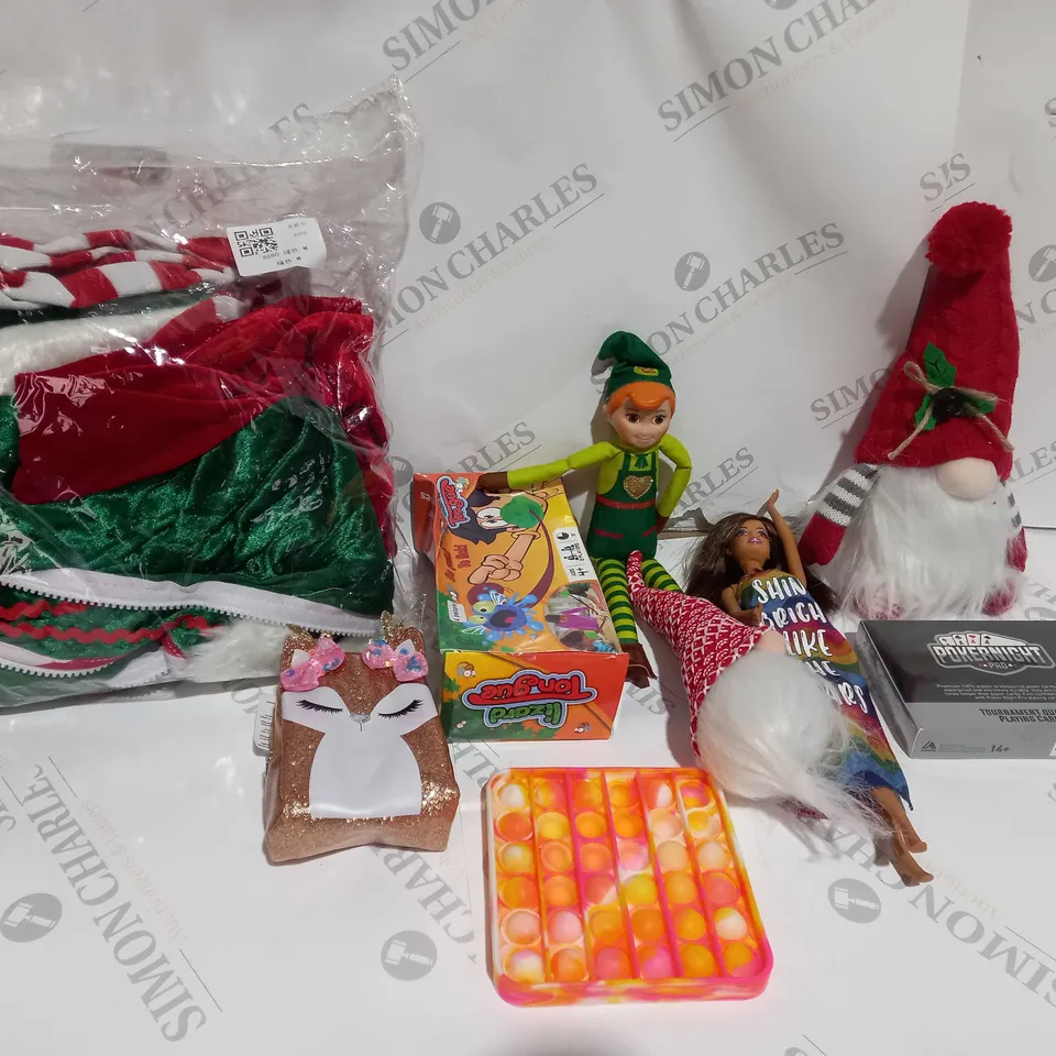 LARGE BOX OF ASSORTED TOYS AND GAMES TO INCLUDE POPPET TOYS, CARD GAMES AND FANCY DRESS