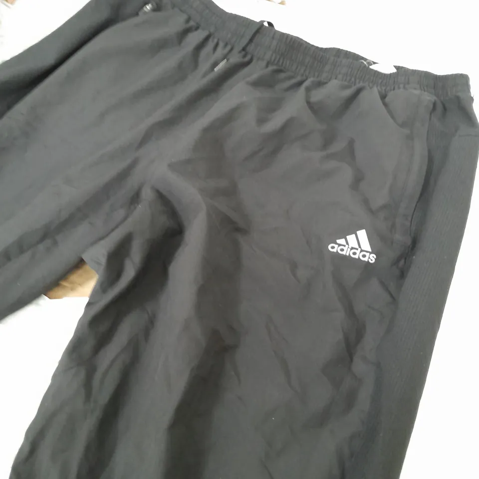 ADIDAS MENS TRACKSUIT PANTS IN BLACK - SIZE XL