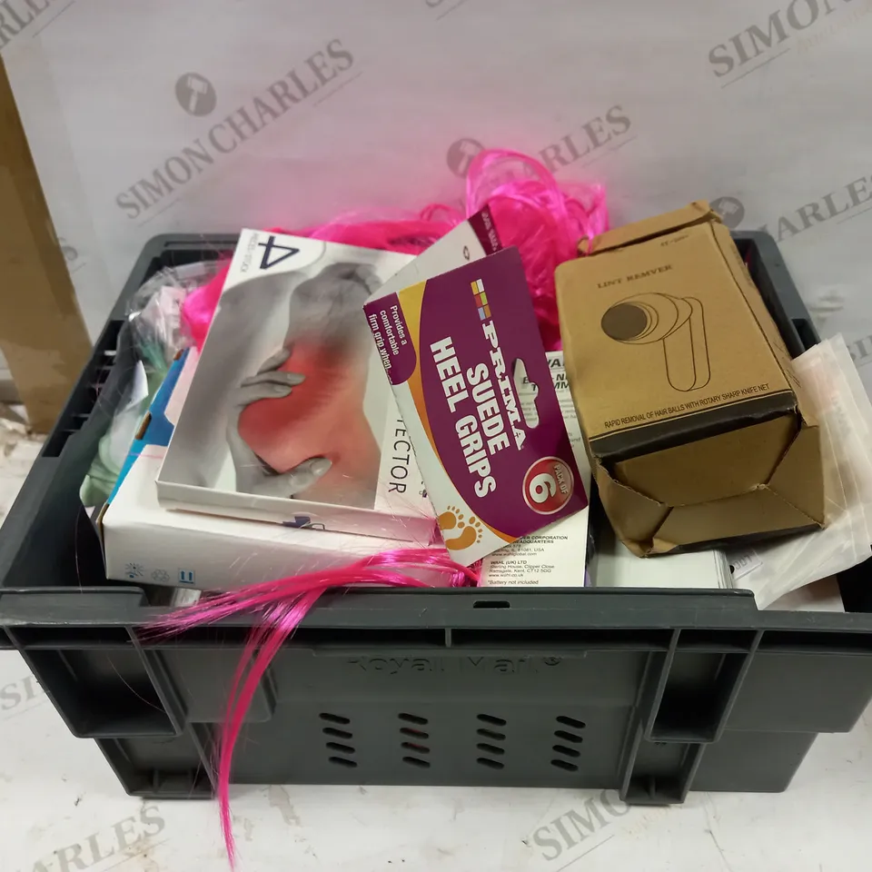 LOT OF APPROXIMATELY 20 ITEMS TO INCLUDE WAHL EAR + NOSE TRIMMER, YOGAMEDIC GEL HEEL PROTECTORS, HAIR BALL REMOVER, ETC