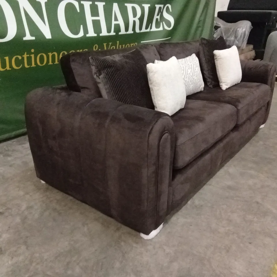 AMARA 3 SEATER SOFA RRP £1149