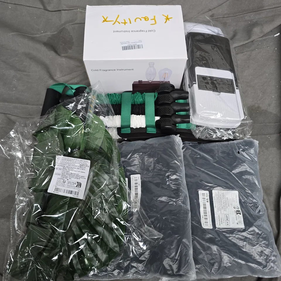 APPROXIMATELY 20 ASSORTED HOUSEHOLD PRODUCTS TO INCLUDE COLD FRAGRANCE INSTRUMENT, GYMPROLUXE, VEGETABLE CHOPPER, ETC - COLLECTION ONLY