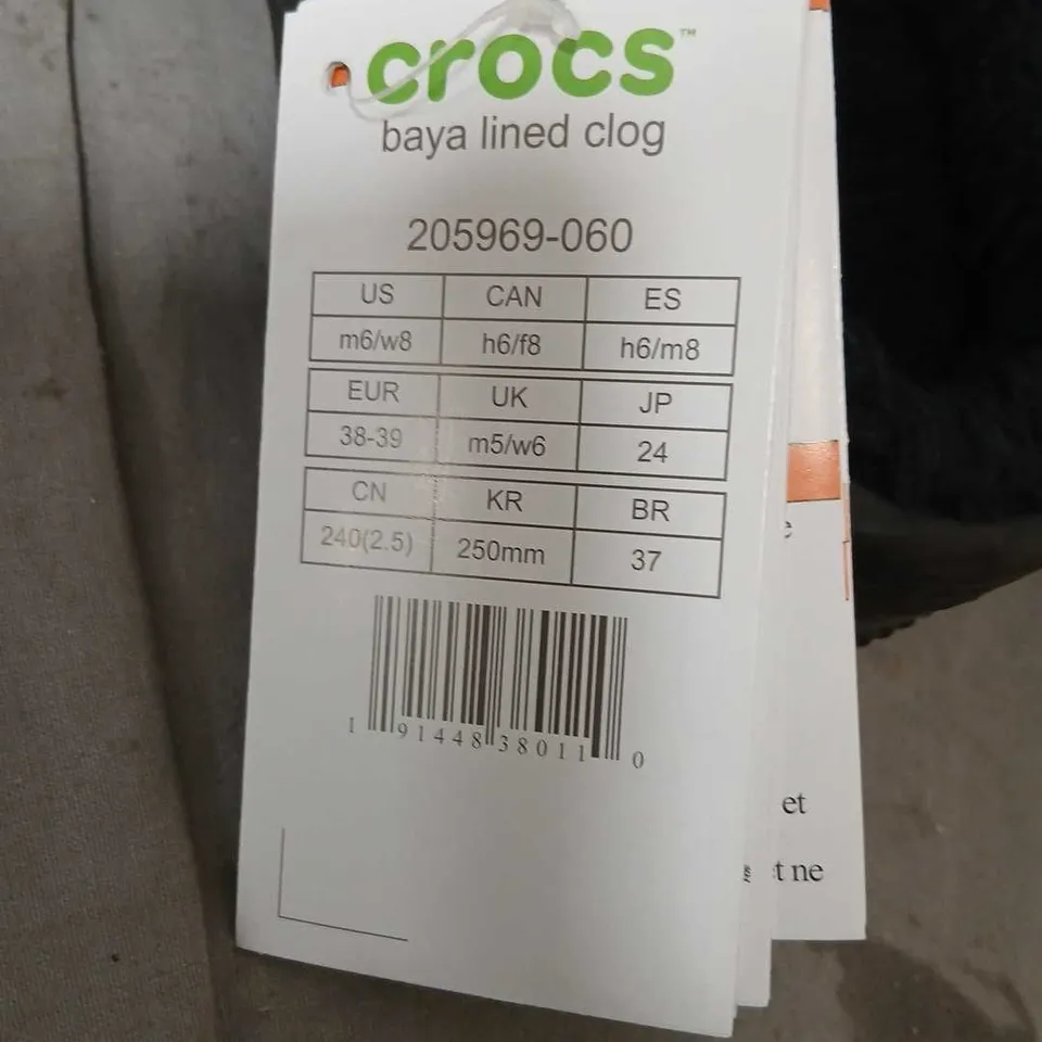 CROCS BAYA LINED CLOG – BLACK – UK 5/6 (EU 38-39)