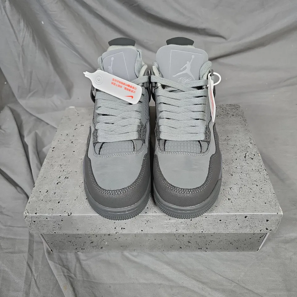 AIR JORDAN 4 RETRO CARBON GREY/HEAD GREY – UK 6 
