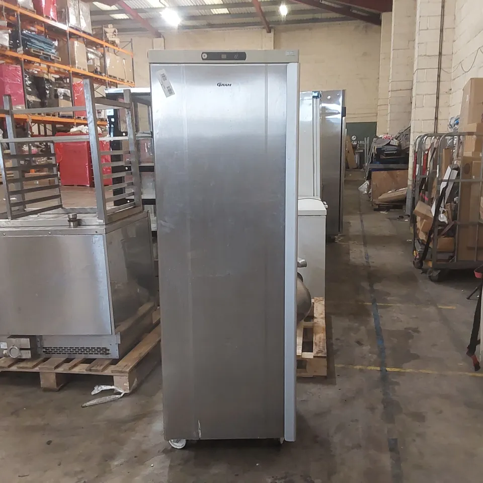 GRAM K 400 RU HC 6N COMMERCIAL UPRIGHT REFRIGERATOR