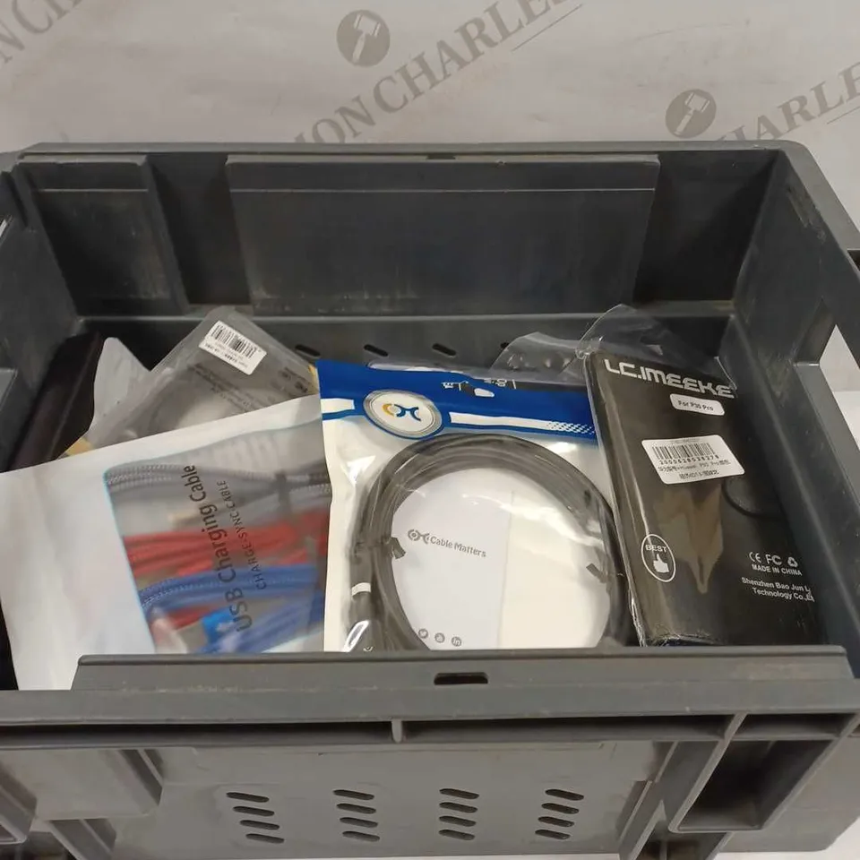 LOT TO CONTAIN APPROX 20 X ASSORTED PHONE ACCESSORIES, INCLUDES CHARGING CABLES, EARPHONES, PHONE CASES & PROTECTORS ETC 