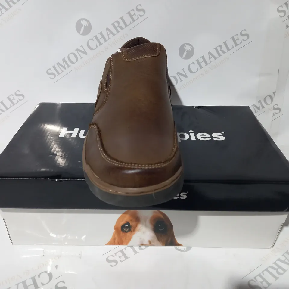 BOXED PAIR OF HUSH PUPPIES JASPER SHOES IN BROWN UK SIZE 8