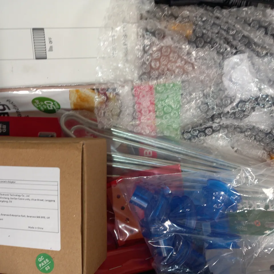 LOT OF APPROXIMATELY 10 ASSORTED HOUSEHOLD ITEMS TO INCLUDE ANIMAL REPELLENT, NEXUS METAL 400W SINGLE DIMMER SWITCH, VERSATILE LOCK BARREL, ETC