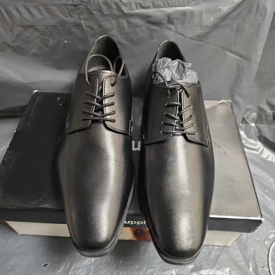 HUSH PUPPIES EZRA PLAIN TOE LEATHER SHOES – BLACK, UK 7 (US 8, EUR 41)