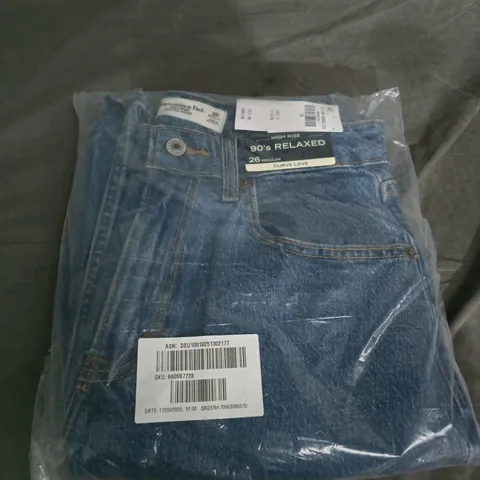 BAGGED ABERCROMBIE AND FITCH HIGH RISE, 90S RELAXED FIT, CURVE LOVE – SIZE 26 REGULAR