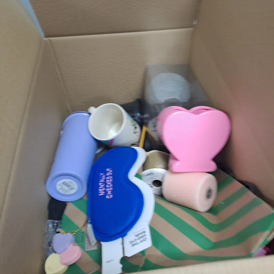BOX OF ASSORTED HOUSEHOLD ITEMS TO INCLUDE MUGS, EYE MASK, CANDLES ETC