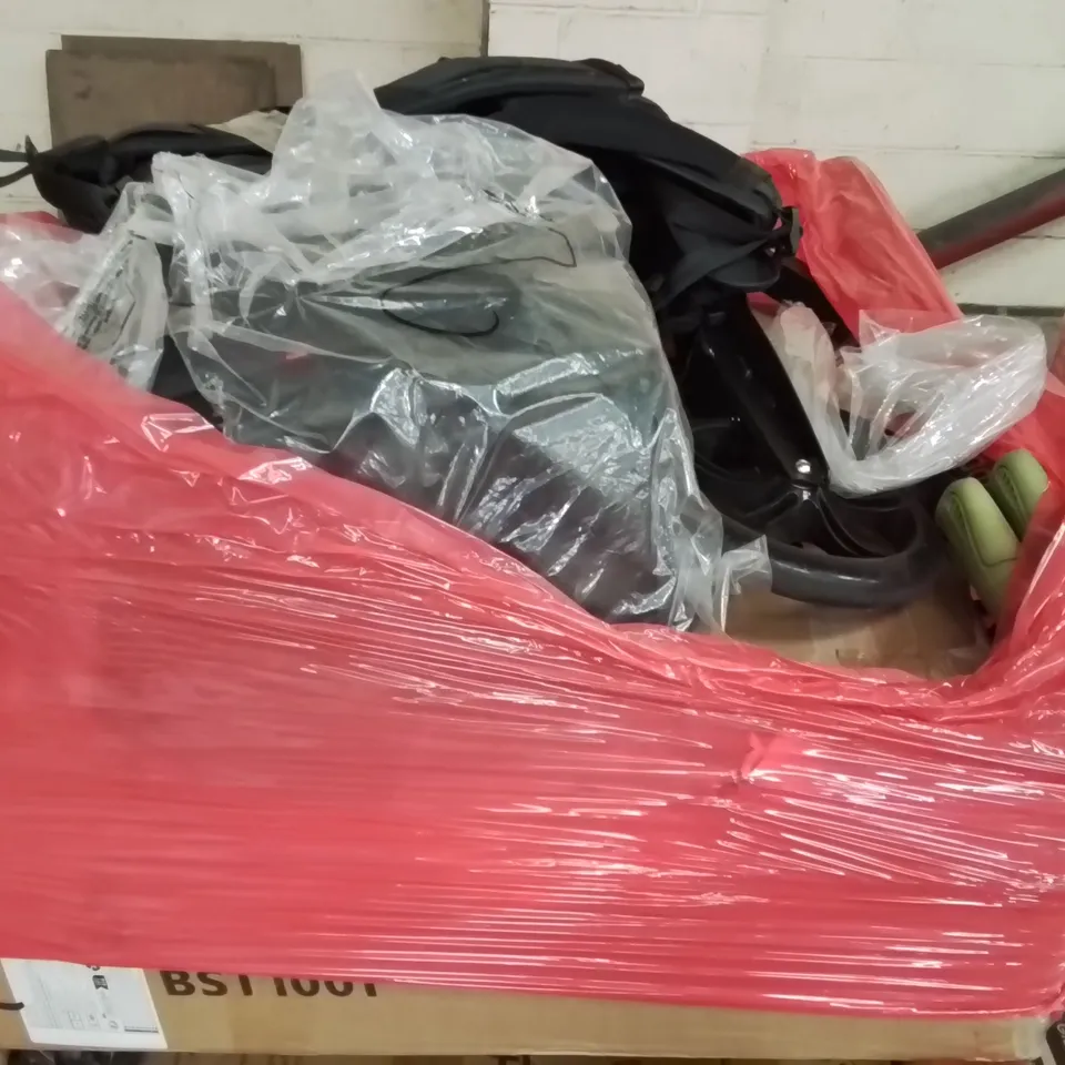 PALLET OF ASSORTED ITEMS TO INCLUDE: DYSON SMALL BALL 2 ANIMAL VACUUM, BREAD MAKER, CEILING LIGHT ECT