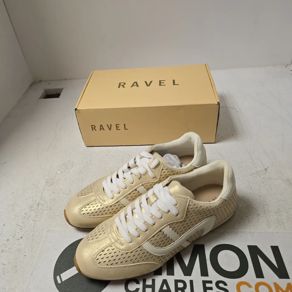 RAVEL GOLD LEATHER TRAINERS – BOXED UK 7