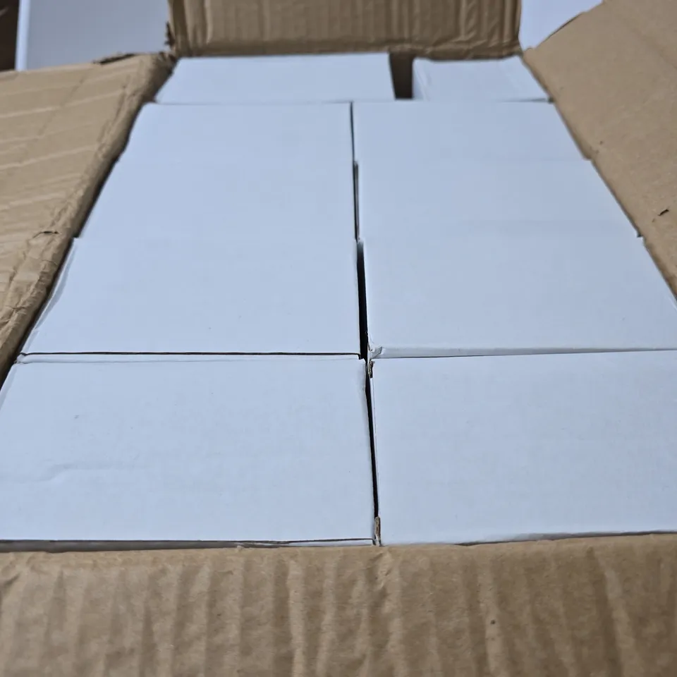 BOX OF APPROXIMATELY 24 X CLEAR GLASS TUMBLER