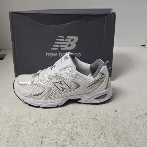 NEW BALANCE MR530AD RUNNING SHOES – WHITE/GRAY, UK 9 (US 9.5 / EUR 43) – BOXED