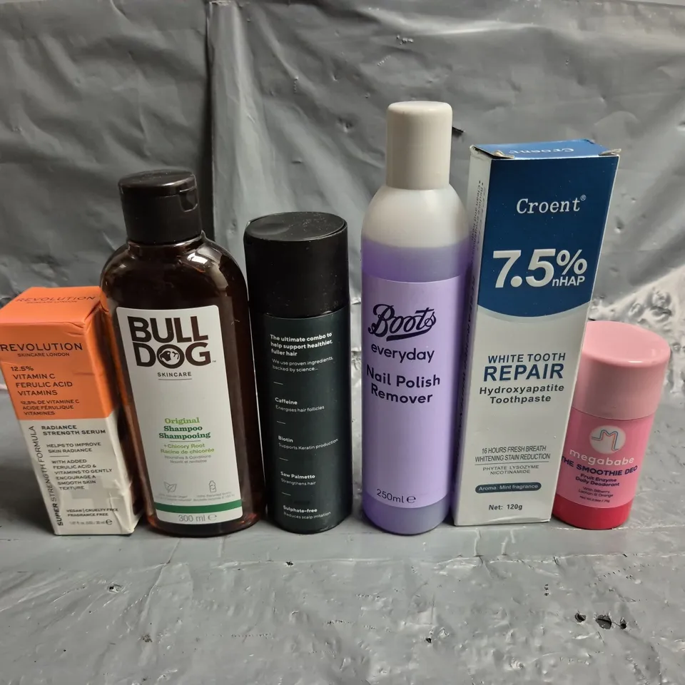 TOTE OF APPROXIMATELY 15 ASSORTED COSMETIC ITEMS TOO INCLUDE BULL DOG, TOOTHPASTE AND REVOLUTION