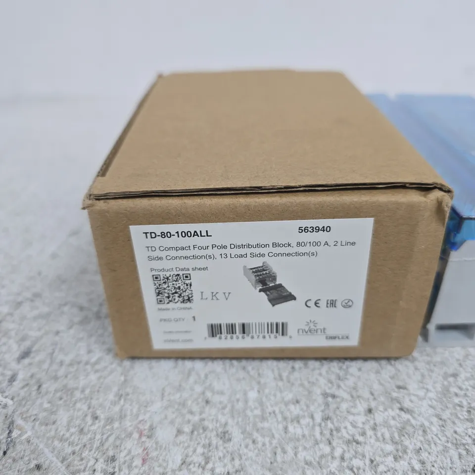 TD-80-100ALL TD COMPACT FOUR POLE DISTRIBUTION BLOCK – 80/100 A, BOXED