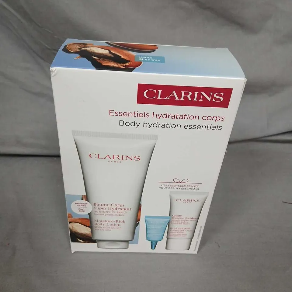 CLARINS BODY HYDRATION ESSENTIALS GIFT SET