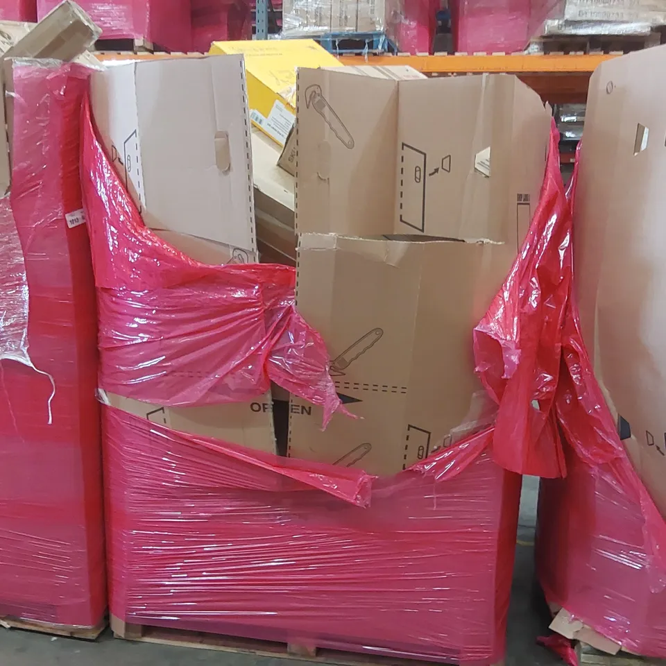 PALLET OF ASSORTED ITEMS INCLUDING: GAMING CHAIR, LED SMART MIRRROR, LUXURY SHOWER PANEL, 18" PAINT ROLLER KIT ECT
