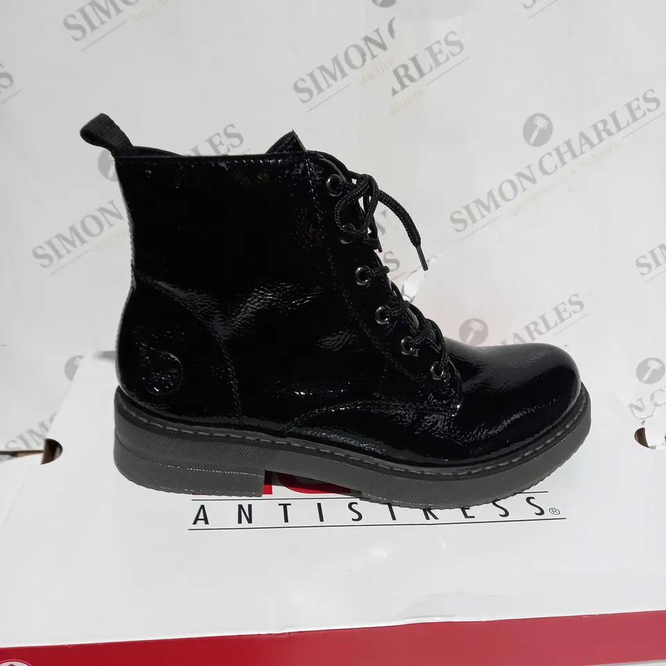 REIKER BLACK LACE UP BOOT SIZE 6 - BOXED 