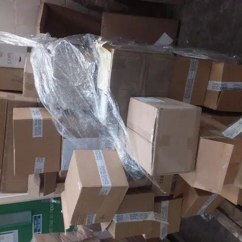 PALLET OF APPROXIMATELY 40 BOXED ASSORTED LAMPSHADES