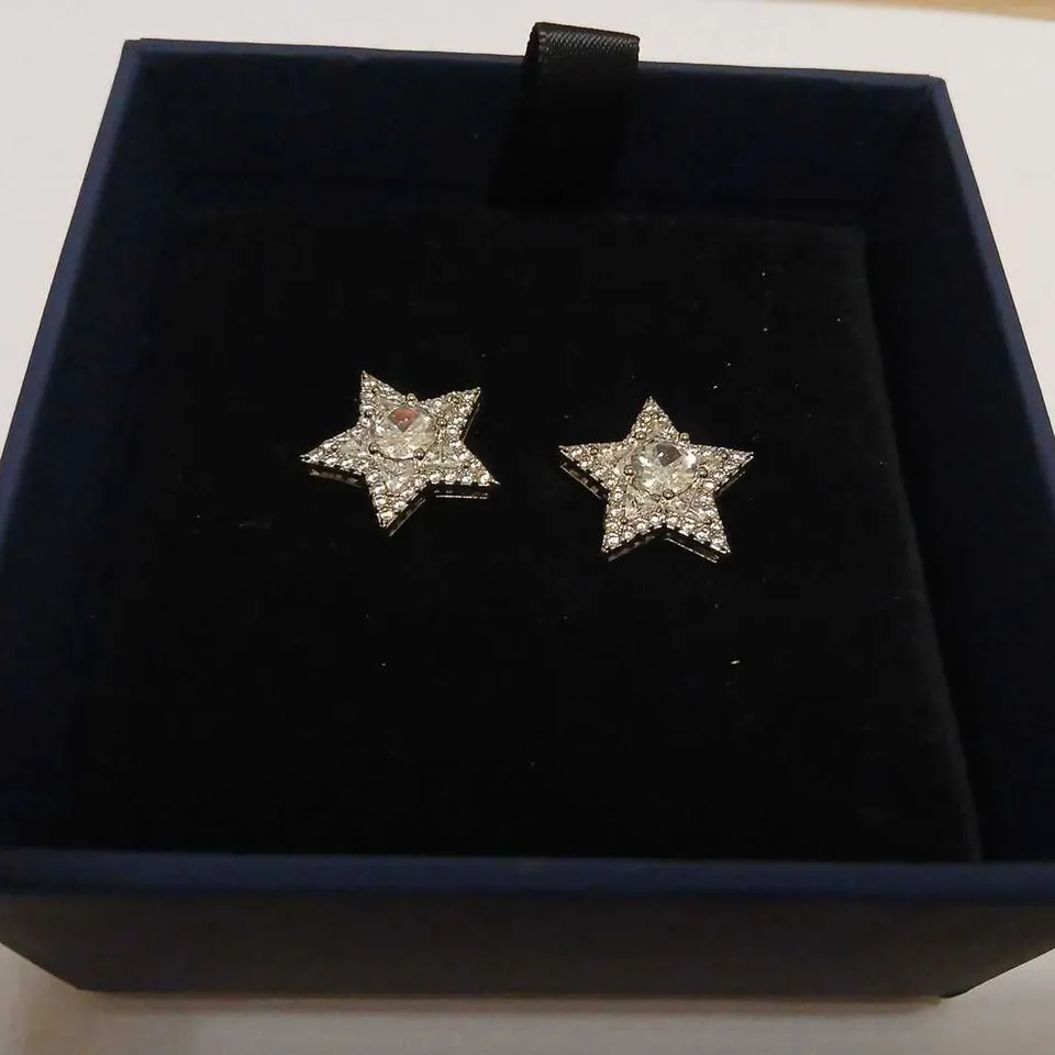 BUTLER & WILSON SPARKLING STAR EARRINGS