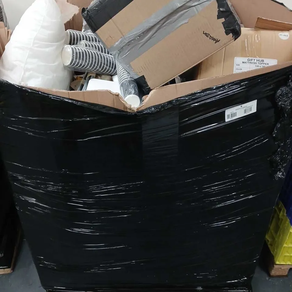 PALLET OF APPROXIMATELY 50 ASSORTED ITEMS TO INCLUDE COFFEE CUP, BRANDED CLOTHING, BOOKS, ETC - COLLETCION ONLY