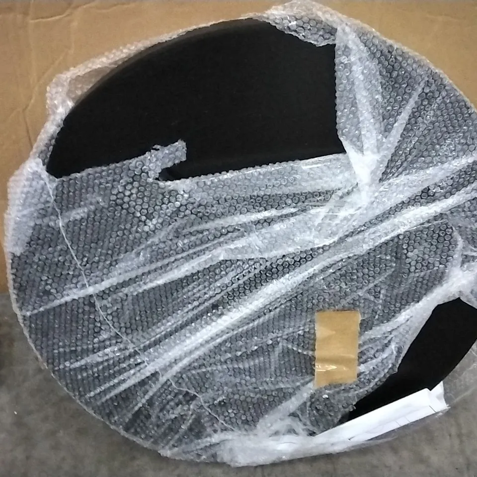 BOXED LANCE 3 LEGS COFFEE TABLE 