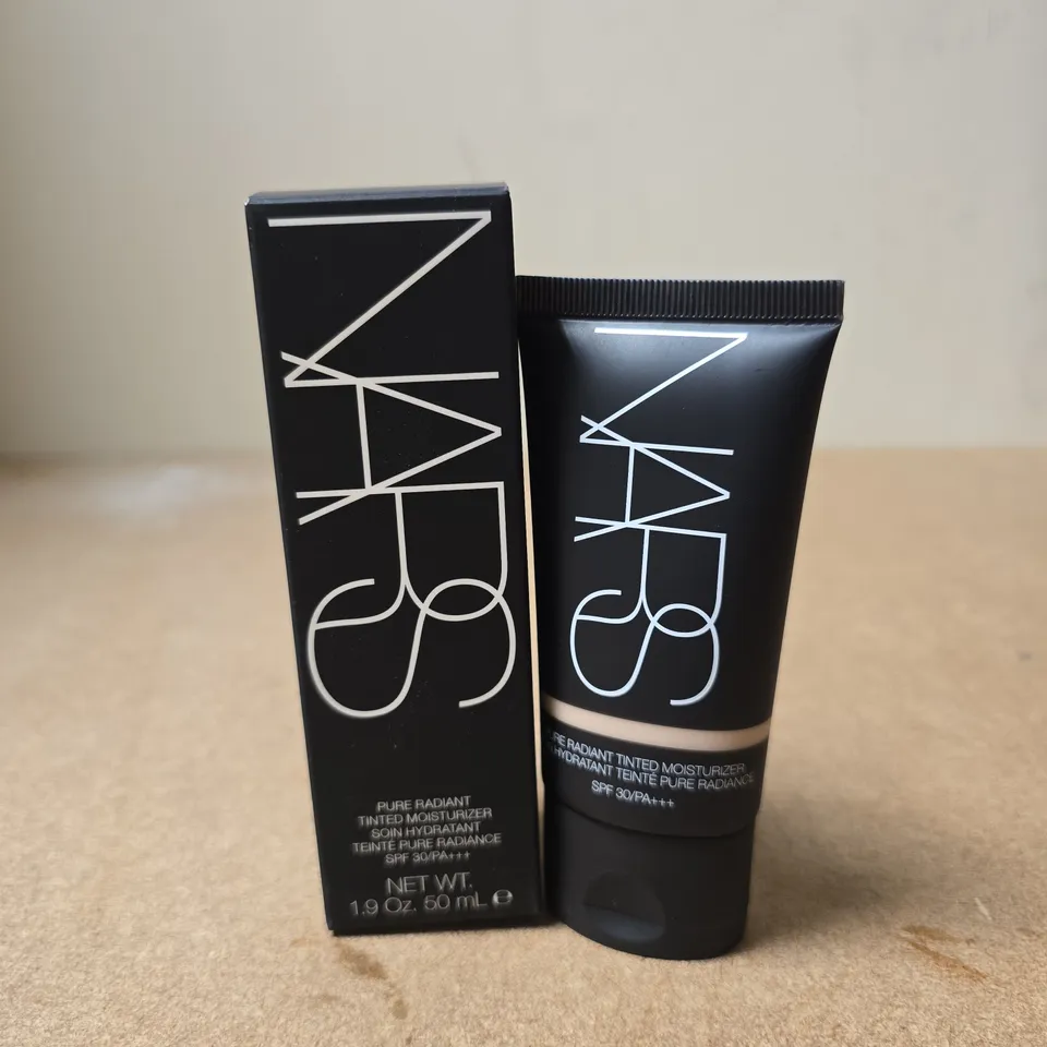 NARS PURE RADIANT TINTED MOISTURIZER SPF30 PA+++ – MEDIUM 0 MYKONOS (50ML) (BOXED)