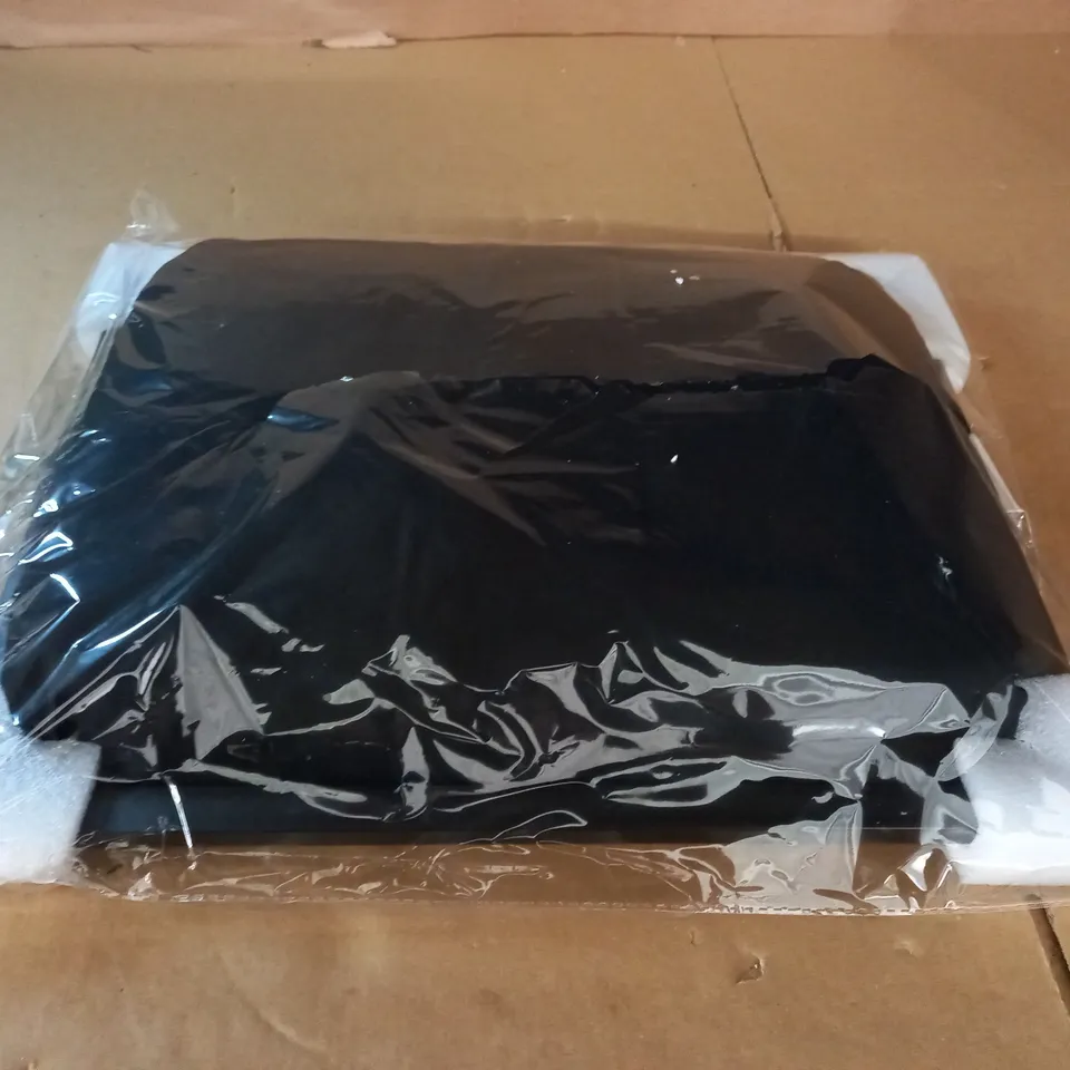 LIVERPOOL F.C. CUSHIONED LAP TRAY