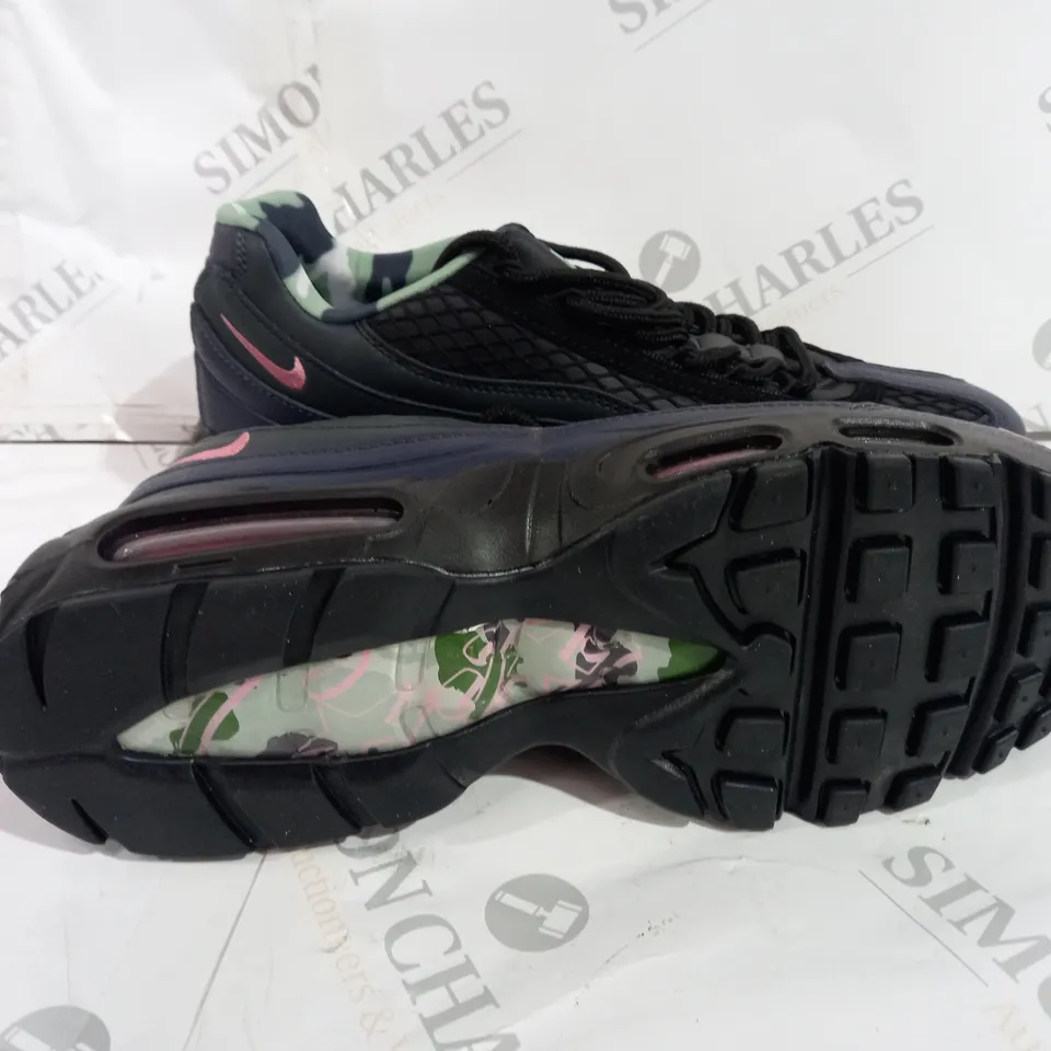 NIKE AIR MAX 95 SP X CORTEIZ PINK BEAM SIZE 9