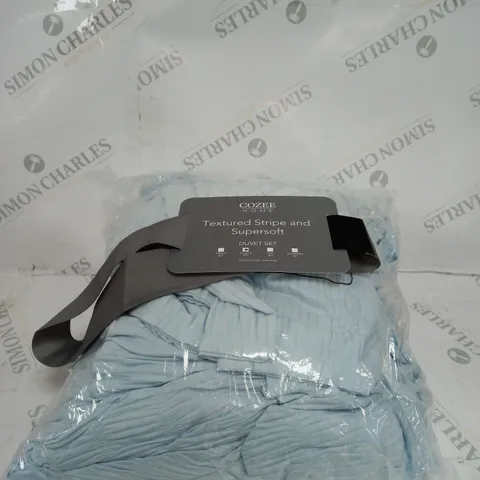 TEXTURED STRIPE AND SUPERSOFT DUVET - LIGHT BLUE - DOUBLE