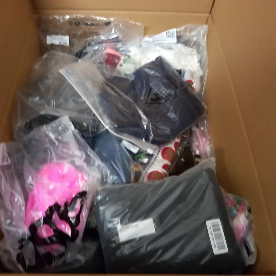 LARGE QUANTITY OF ASSORTED BAGGED CLOTHING ITEMS TO INCLUDE BOOHOO, ASOS AND VERO MODA