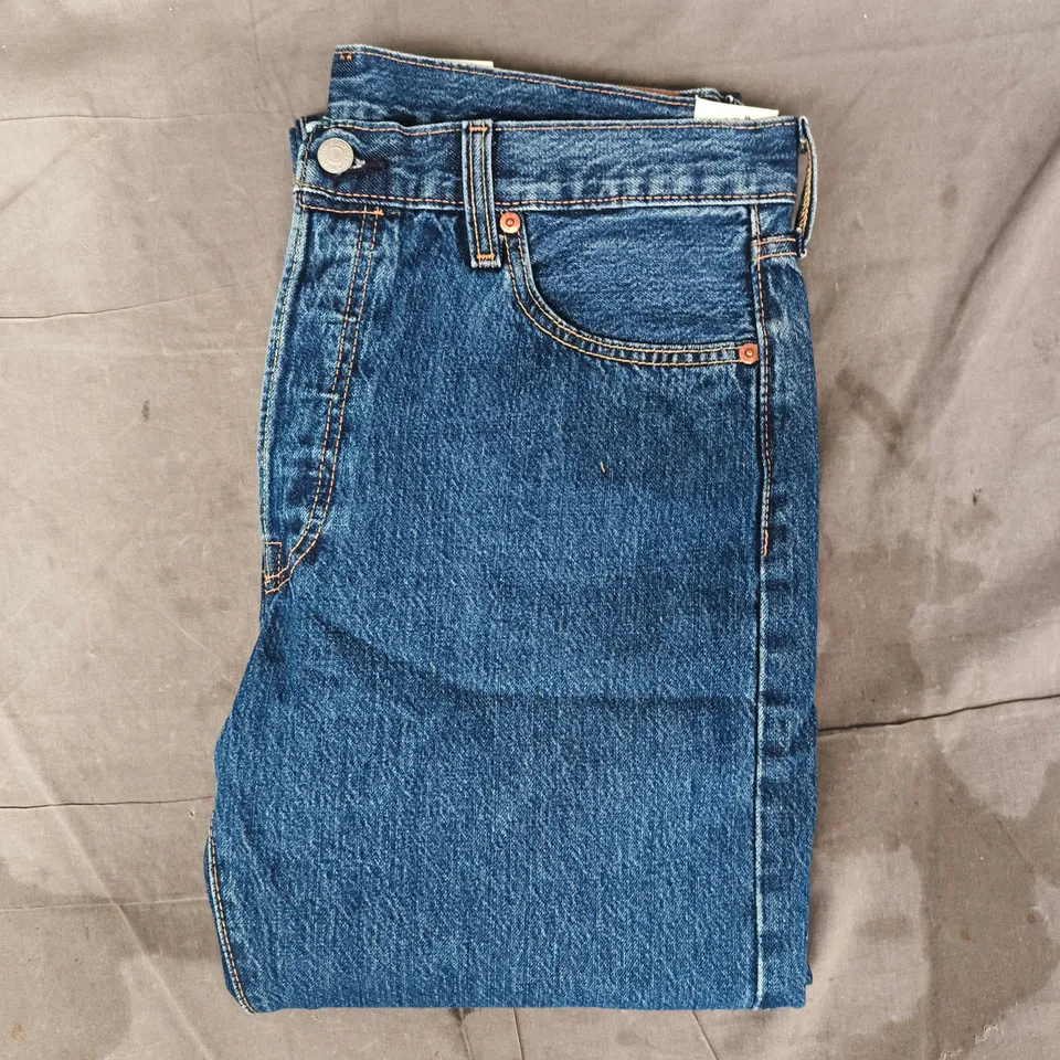 LEVIS 501 ORIGINAL JEANS IN BLUE SIZE 34/32