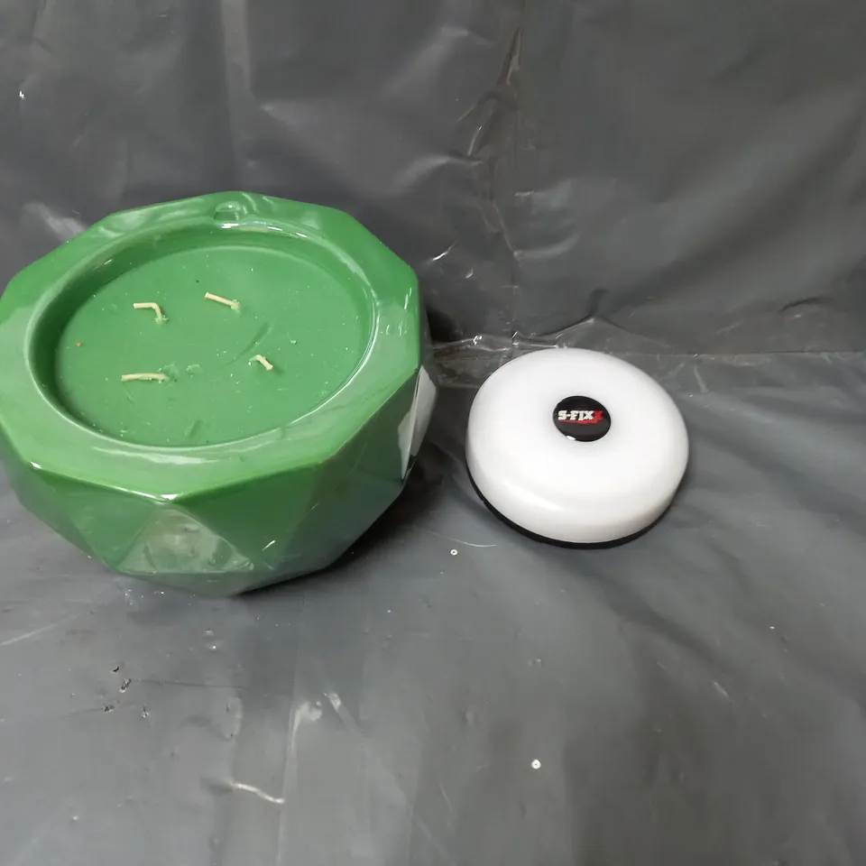 APPROXIMATELY 10 HOUSEHOLD ITEMS TO INCLUDE SCENTED CANDLE AND CAMPING STRING LIGHTS